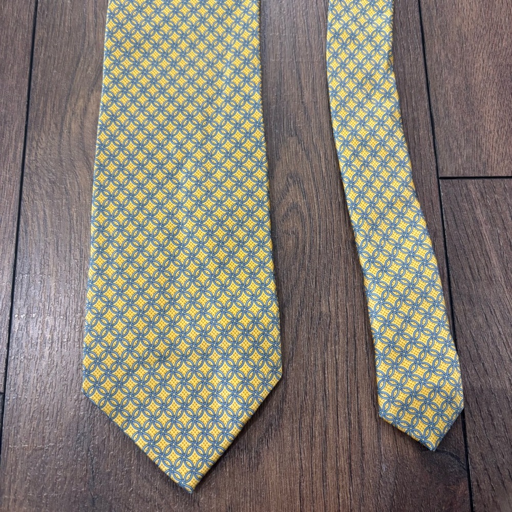 Tie Rack Silk Yellow and Blue Tie
